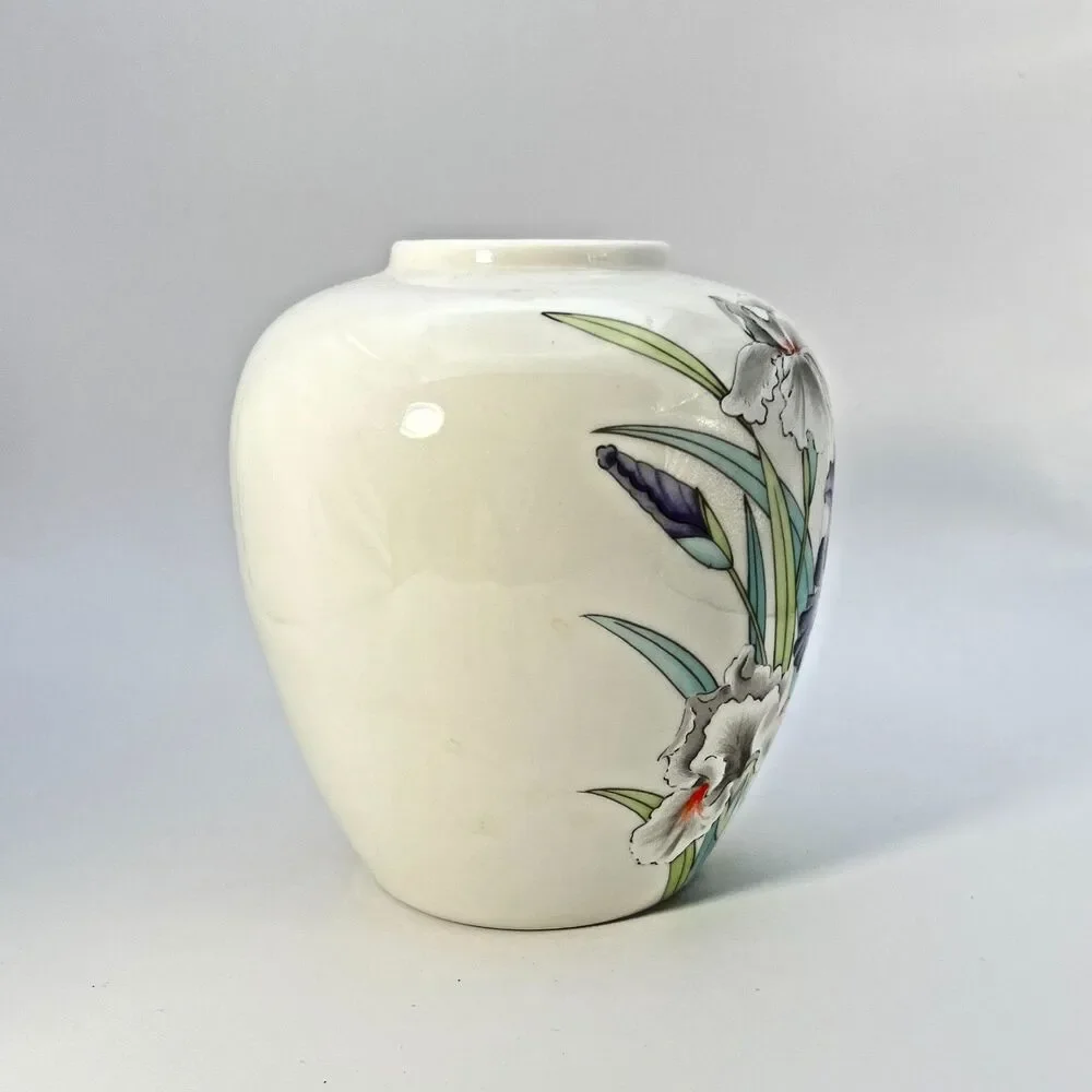 Otagiri Japan Iris Bouquet Vase White and Purple Iris Flowers 5ins high